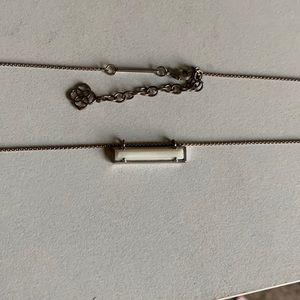 White Kendra Scott Leanor bar necklace